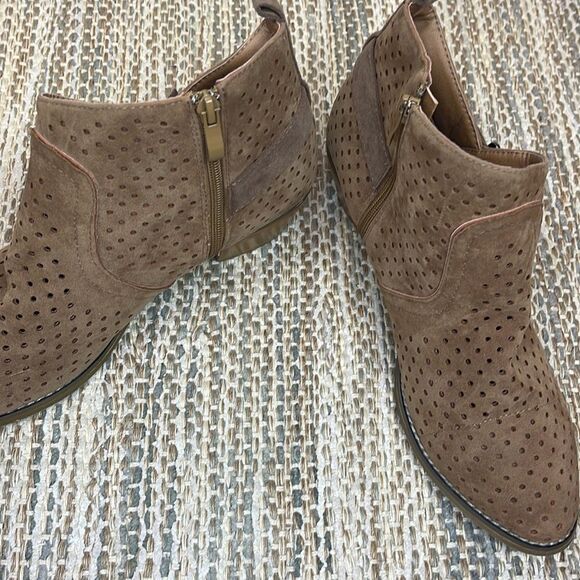 Journee Collection Jules Women's Ankle Boots Size 11 - Picture 7 of 7